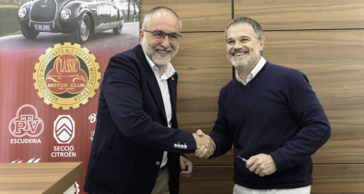 Firma del convenio entre QUADIS Landmotors y el Clàssic